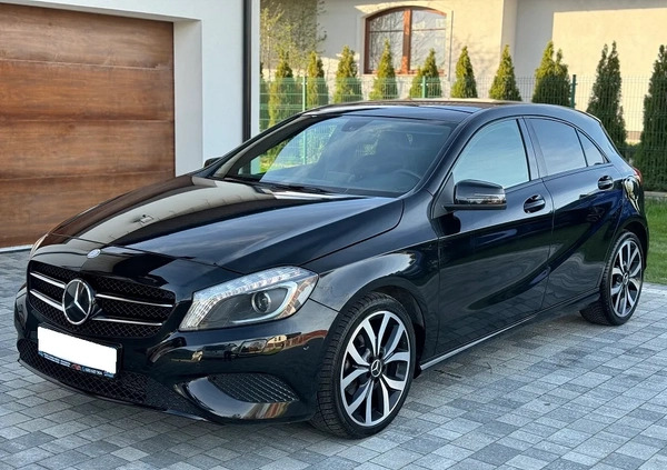 Mercedes-Benz Klasa A cena 54900 przebieg: 246105, rok produkcji 2013 z Kielce małe 667